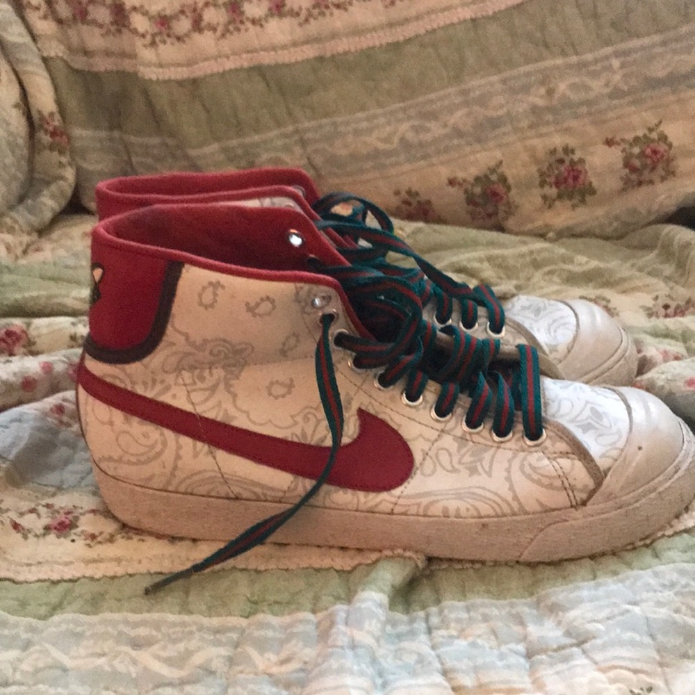 Asis All court paisley hightop